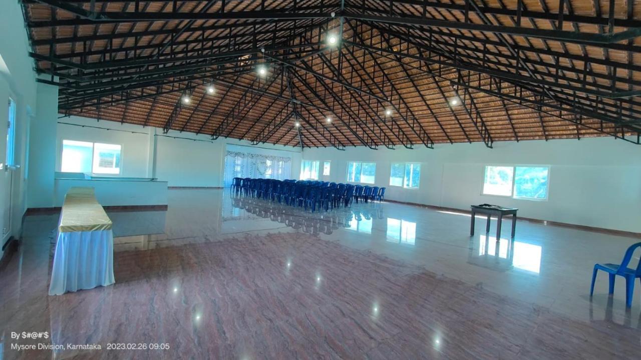 Coorg Ashok Palace Мадикери Екстериор снимка